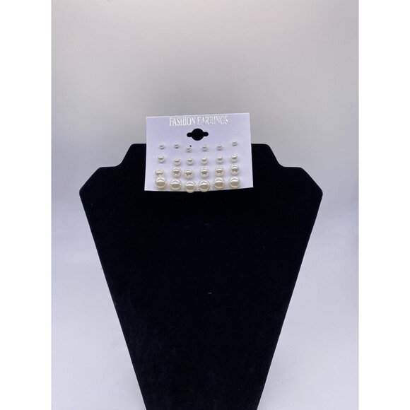 Fashion Pearl Stud Earring Set Womens 12 Pairs White Round Jewelry Lightweight - Picture 3 of 7